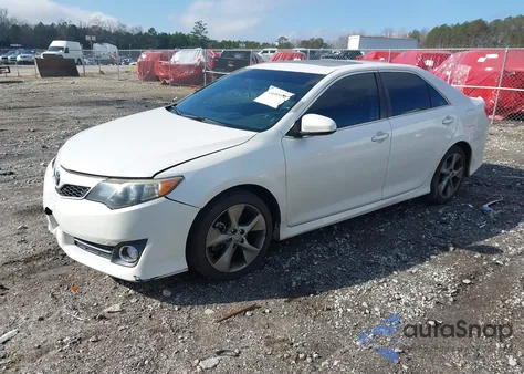 2014 Toyota Camry Se Sport z USA, uszkodzony, nr VIN 4T1BF1FK7EU468177